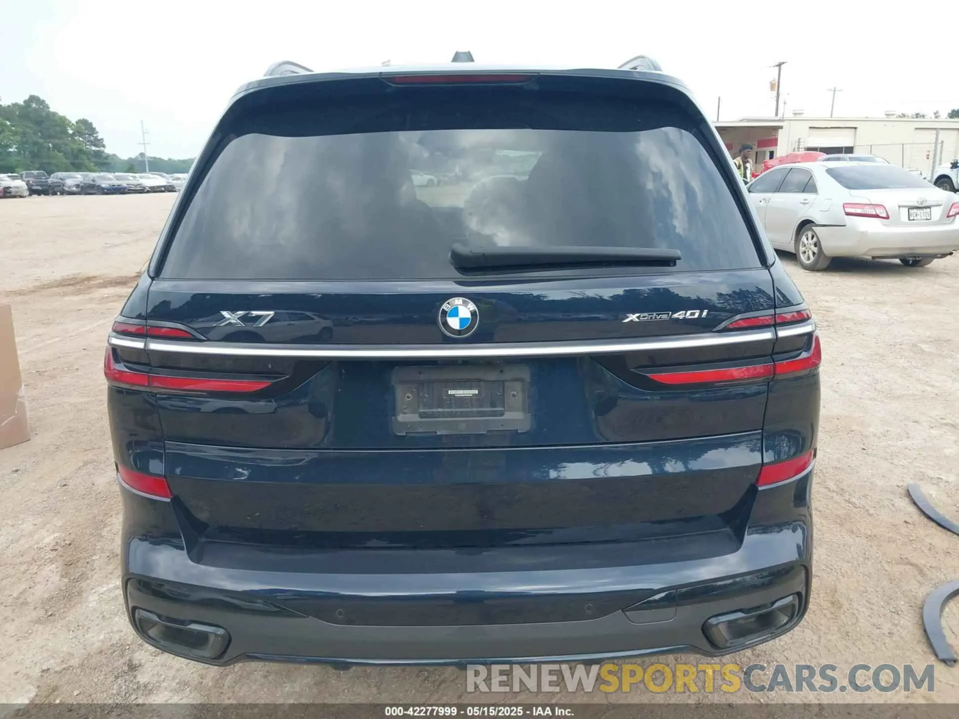 17 fotografías del automóvil dañado 5UX23EM00P9R09660 BMW X7 2023