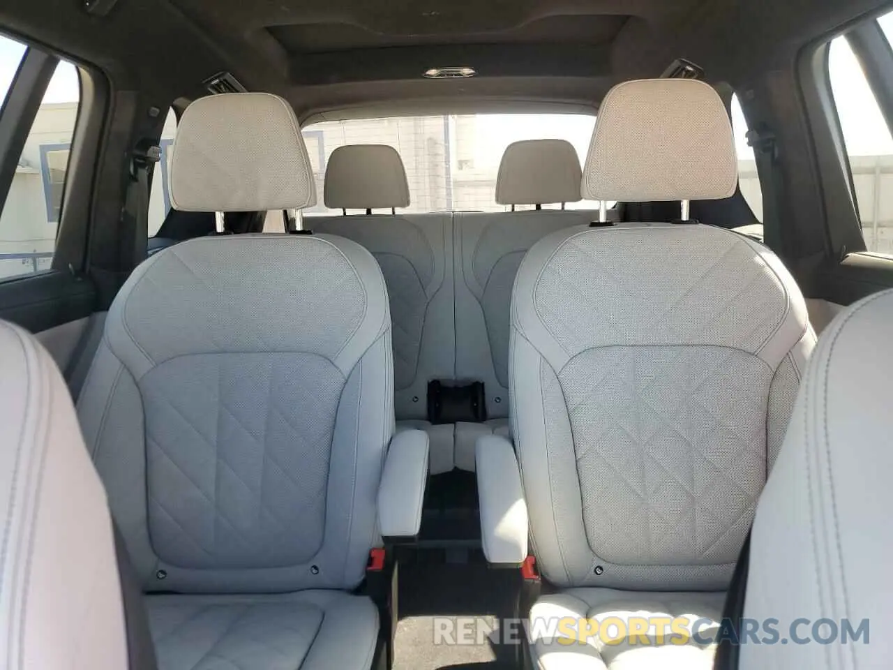 10 fotografías del automóvil dañado 5UX23EM00P9R40276 BMW X7 2023