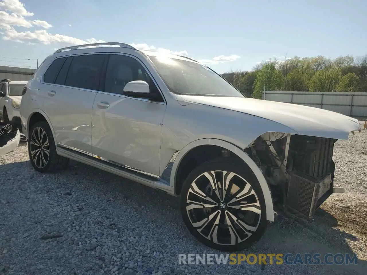 4 fotografías del automóvil dañado 5UX23EM00P9R40276 BMW X7 2023