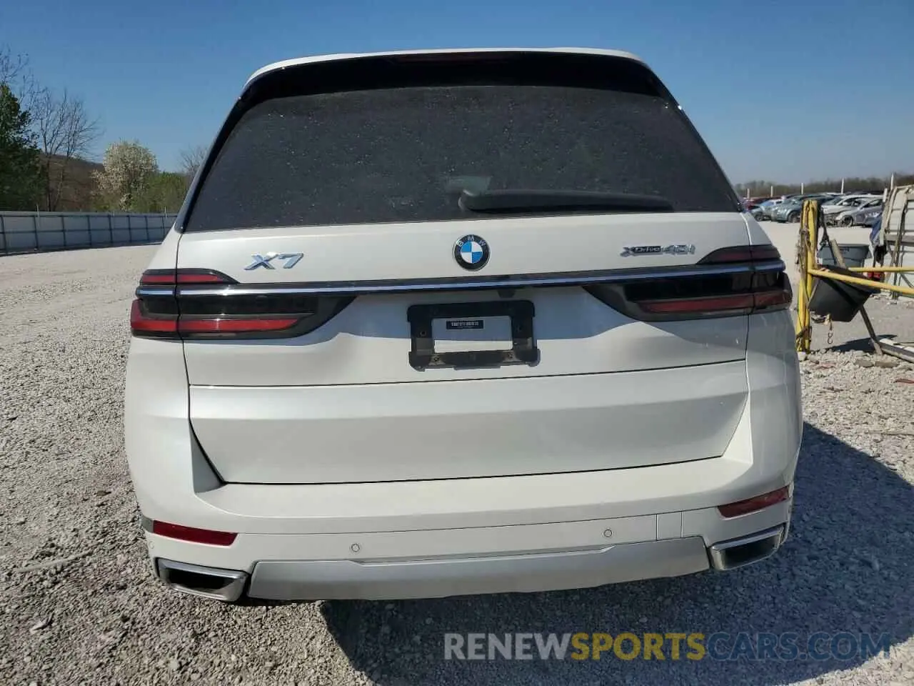 6 fotografías del automóvil dañado 5UX23EM00P9R40276 BMW X7 2023