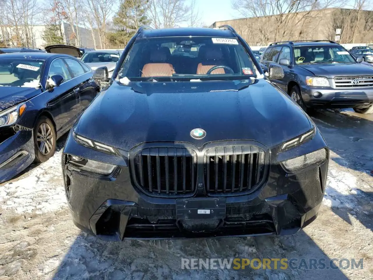 5 fotografías del automóvil dañado 5UX23EM03P9P28696 BMW X7 2023