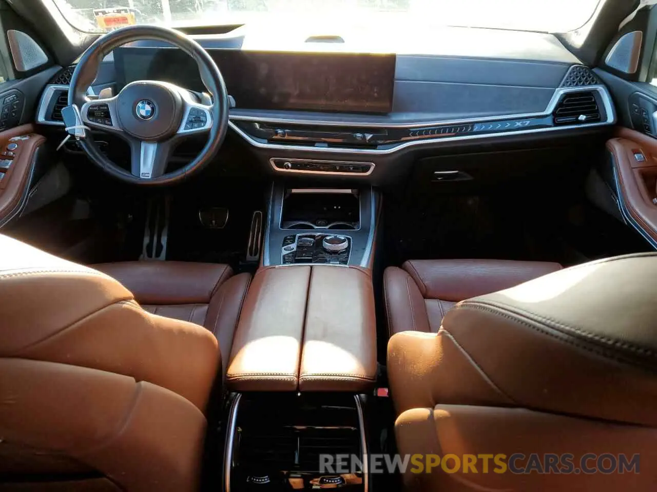 8 fotografías del automóvil dañado 5UX23EM03P9P28696 BMW X7 2023