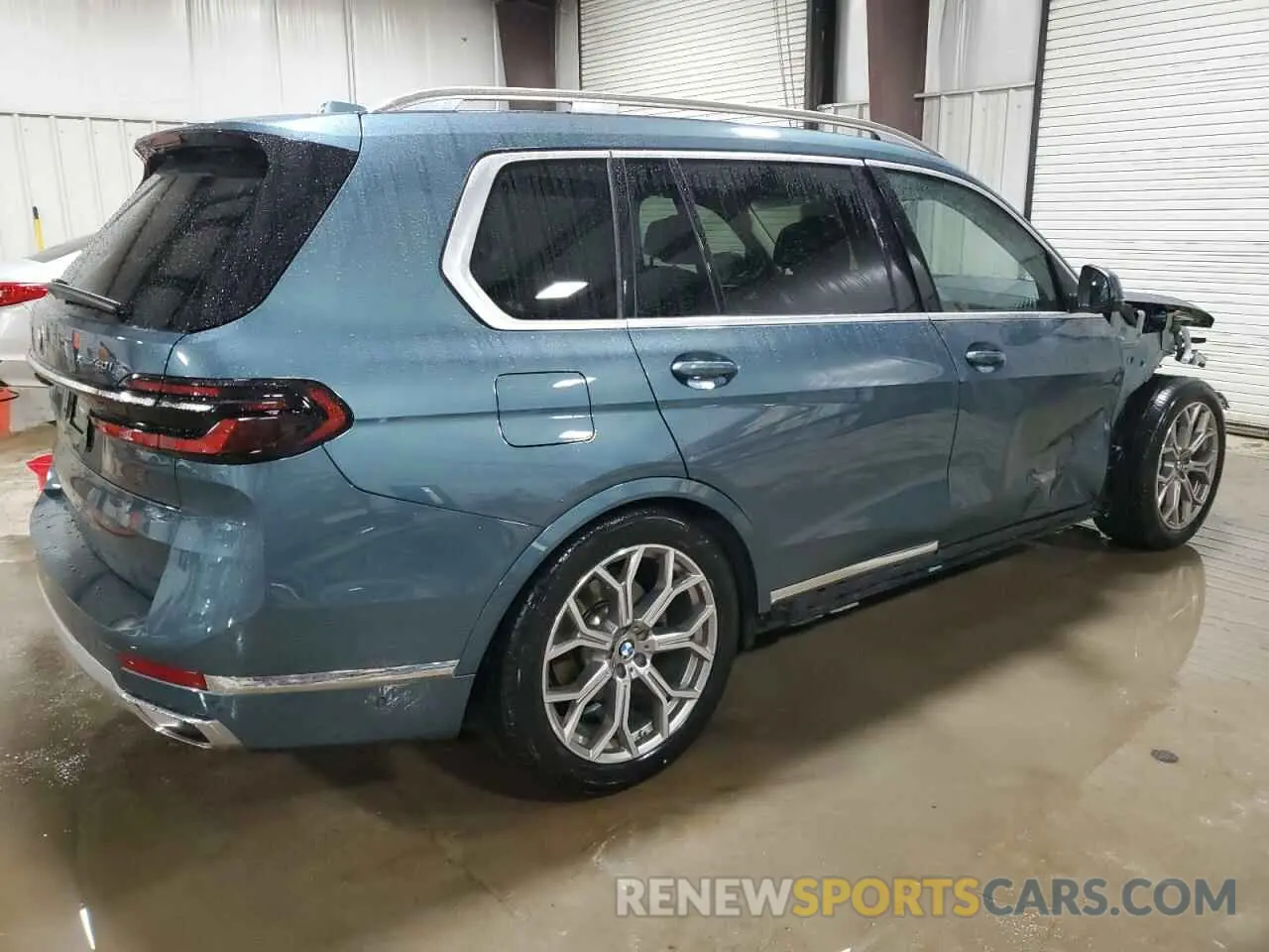 3 fotografías del automóvil dañado 5UX23EM04P9P66602 BMW X7 2023