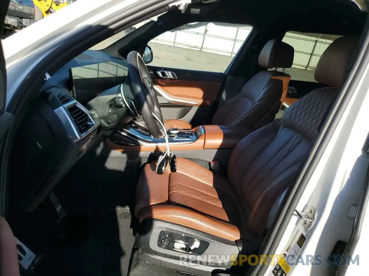 7 fotografías del automóvil dañado 5UX23EM06P9R22333 BMW X7 2023