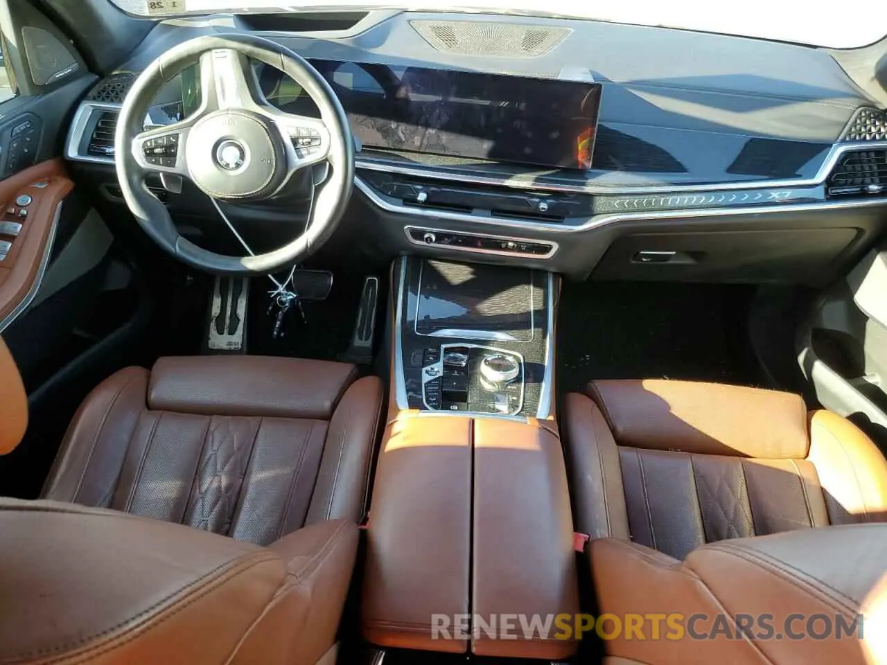 8 fotografías del automóvil dañado 5UX23EM06P9R22333 BMW X7 2023