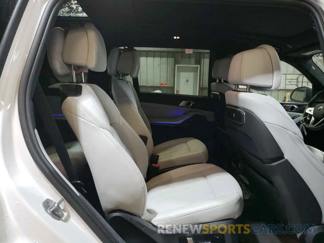 11 fotografías del automóvil dañado 5UX23EM07P9P50264 BMW X7 2023