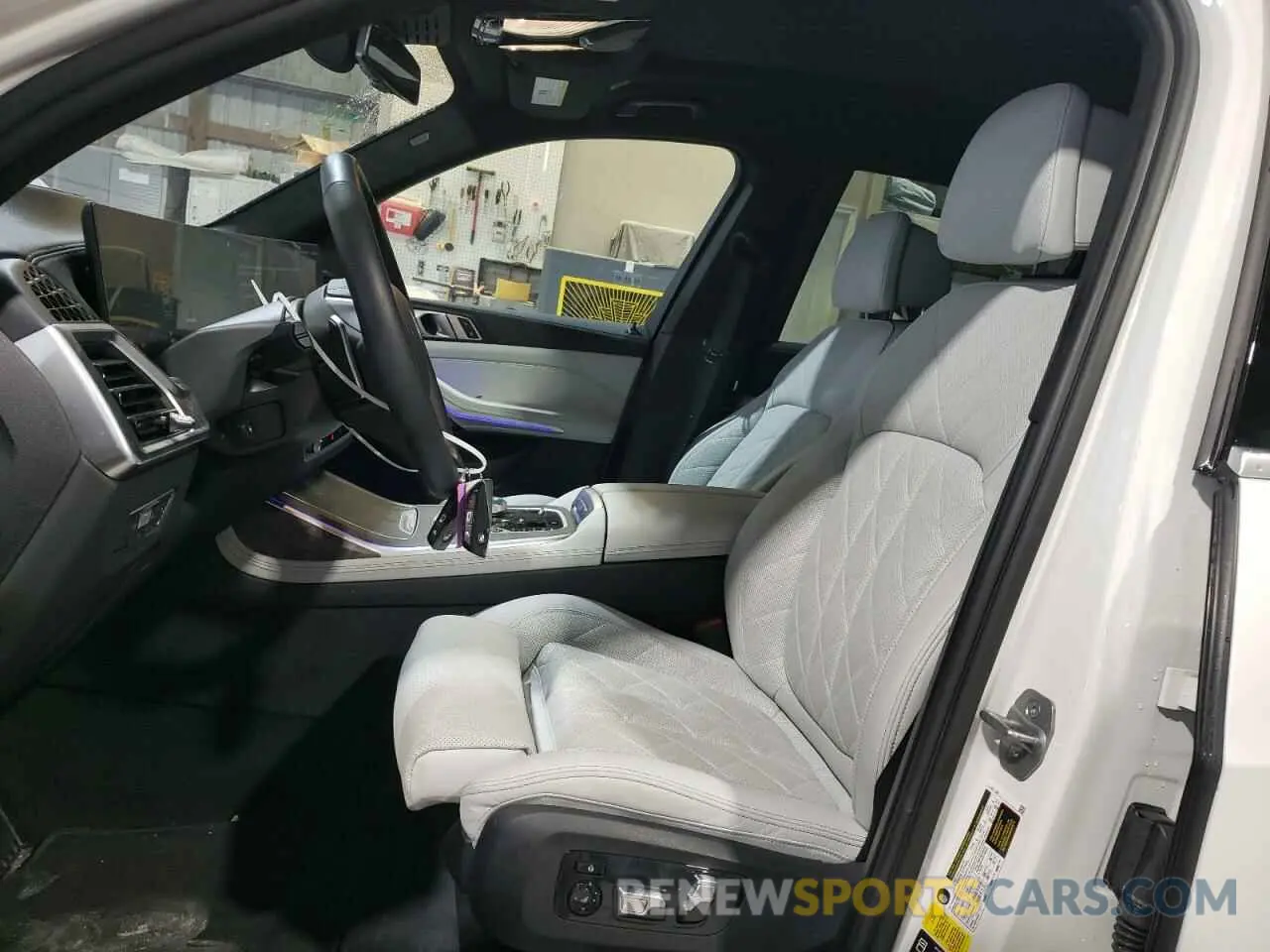 7 fotografías del automóvil dañado 5UX23EM07P9P50264 BMW X7 2023