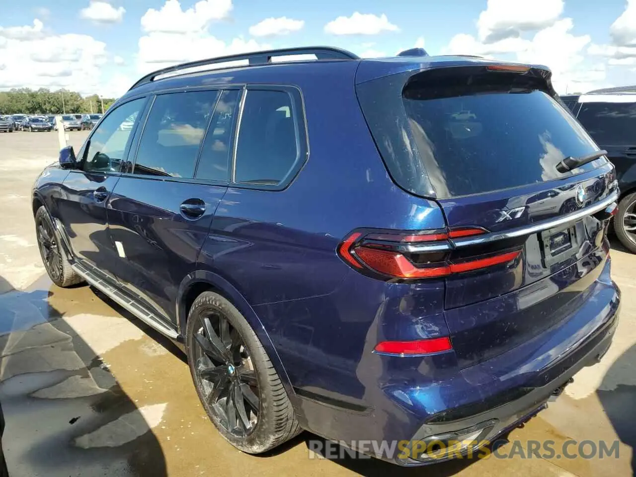 2 fotografías del automóvil dañado 5UX23EM0XP9R58980 BMW X7 2023