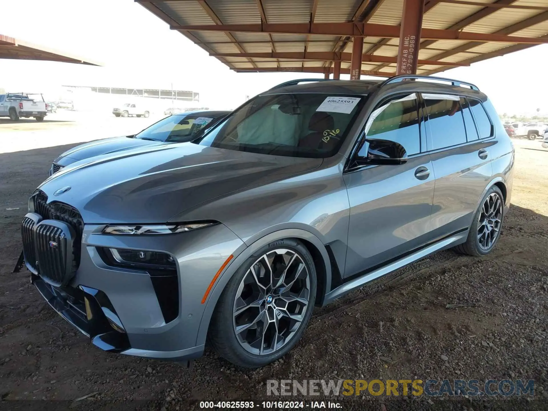2 fotografías del automóvil dañado 5UX33EM0XP9N87811 BMW X7 2023