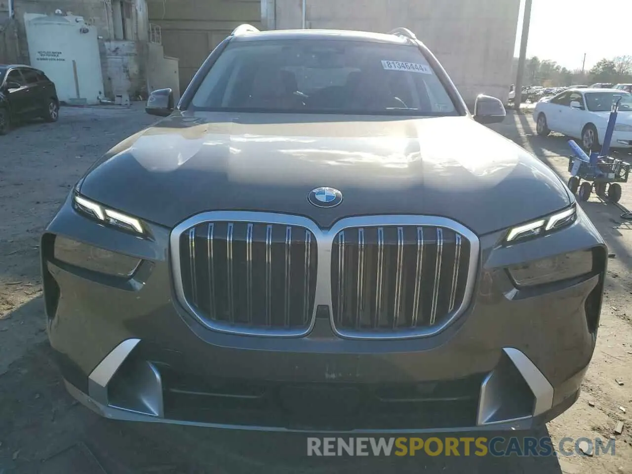 5 fotografías del automóvil dañado 5UX23EM00R9V78646 BMW X7 2024