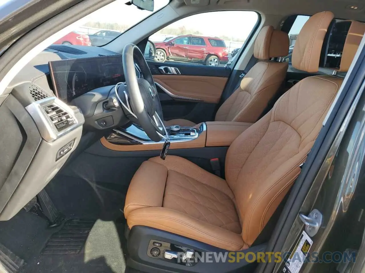 7 fotografías del automóvil dañado 5UX23EM00R9V78646 BMW X7 2024