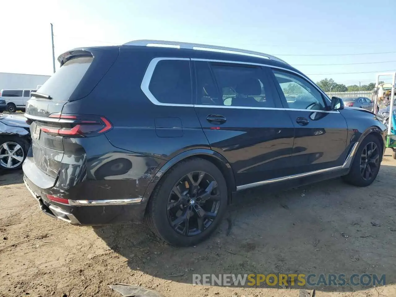 3 fotografías del automóvil dañado 5UX23EM02R9S46921 BMW X7 2024