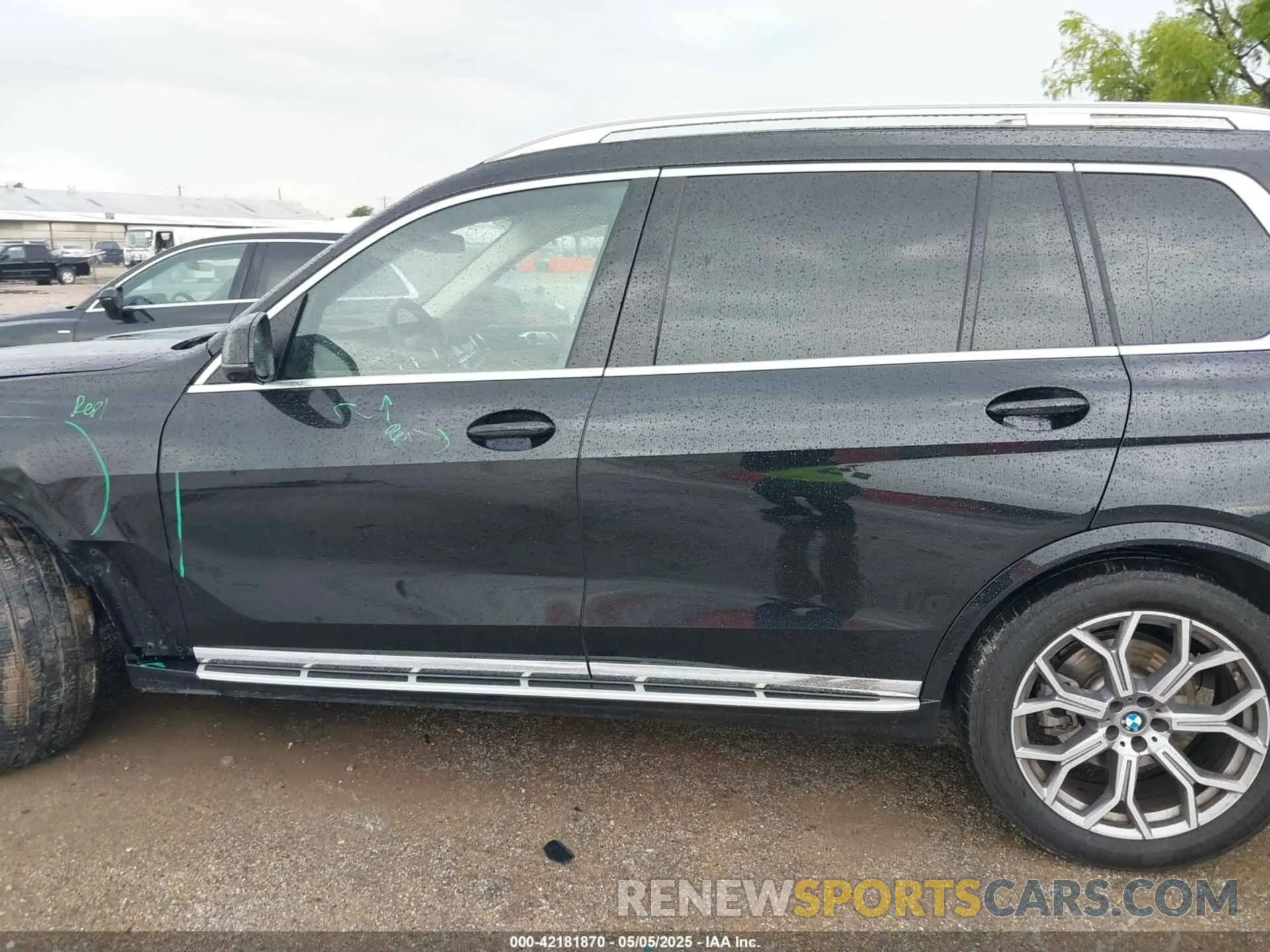 14 fotografías del automóvil dañado 5UX23EM02R9U56838 BMW X7 2024