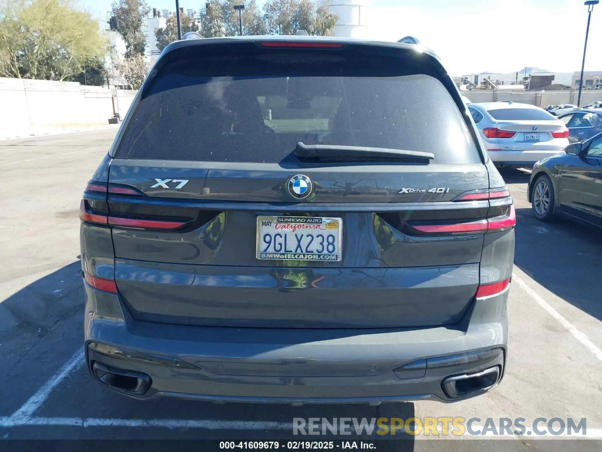 16 fotografías del automóvil dañado 5UX23EM03R9S44014 BMW X7 2024