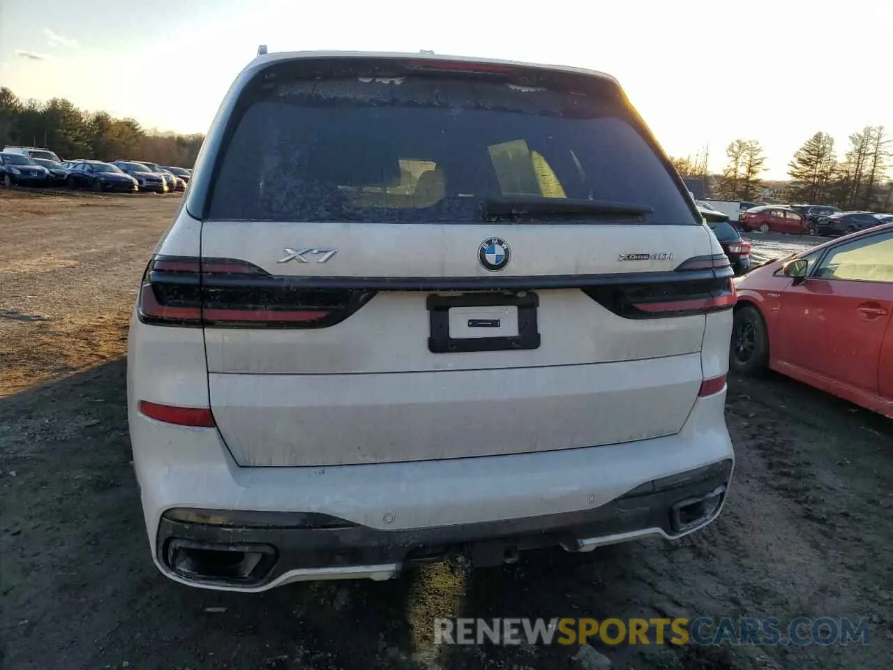 6 fotografías del automóvil dañado 5UX23EM03R9U48988 BMW X7 2024