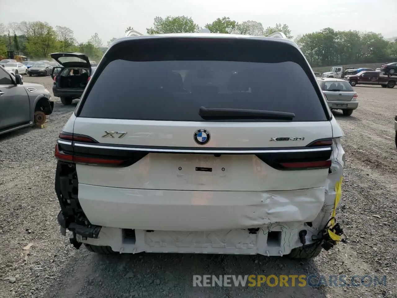 6 fotografías del automóvil dañado 5UX23EM03R9U92778 BMW X7 2024