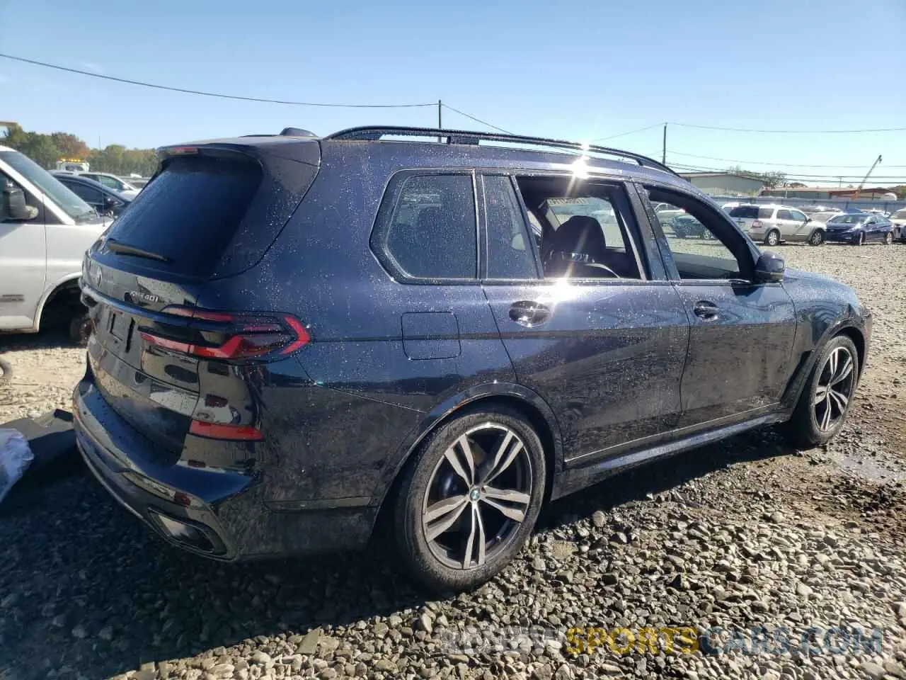 3 fotografías del automóvil dañado 5UX23EM04R9V24685 BMW X7 2024