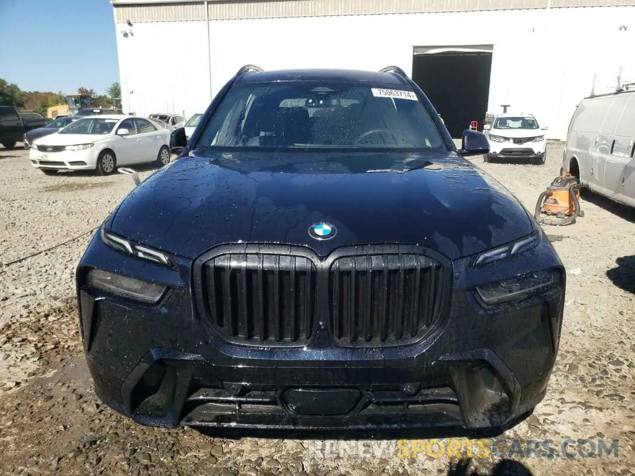 5 fotografías del automóvil dañado 5UX23EM04R9V24685 BMW X7 2024