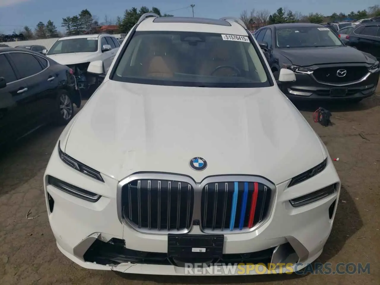 5 fotografías del automóvil dañado 5UX23EM05R9T00924 BMW X7 2024