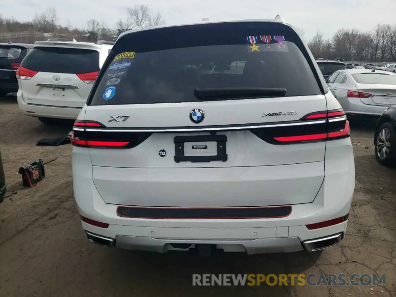 6 fotografías del automóvil dañado 5UX23EM05R9T00924 BMW X7 2024