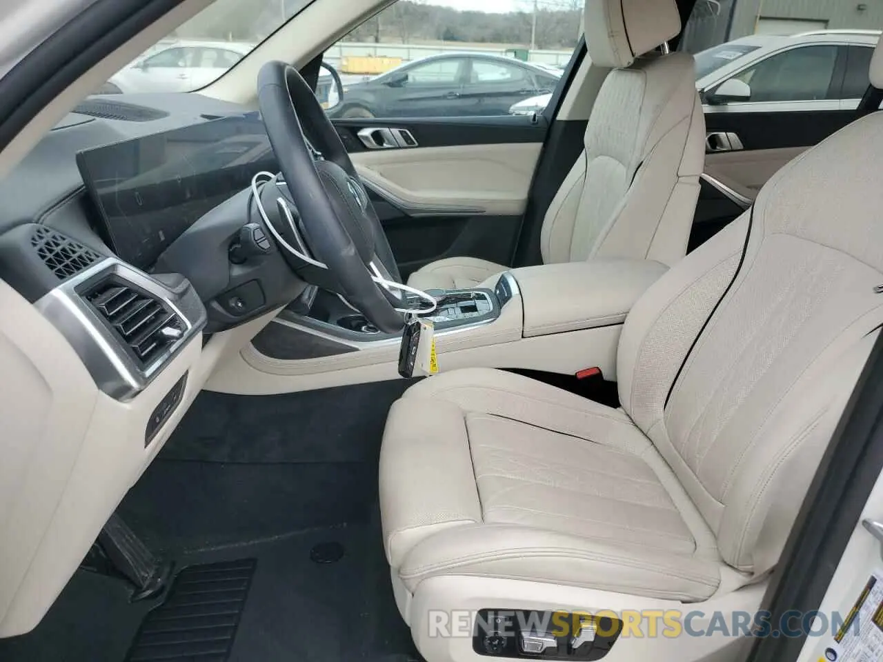 7 fotografías del automóvil dañado 5UX23EM05R9U79787 BMW X7 2024