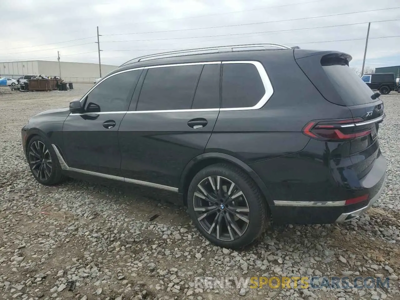 2 fotografías del automóvil dañado 5UX23EM05R9V44573 BMW X7 2024
