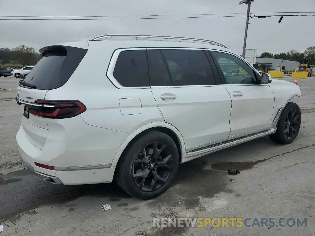 3 fotografías del automóvil dañado 5UX23EM06R9S67707 BMW X7 2024