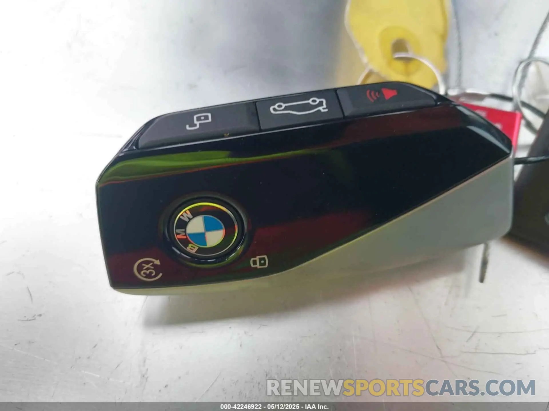 11 fotografías del automóvil dañado 5UX23EM08R9V06884 BMW X7 2024