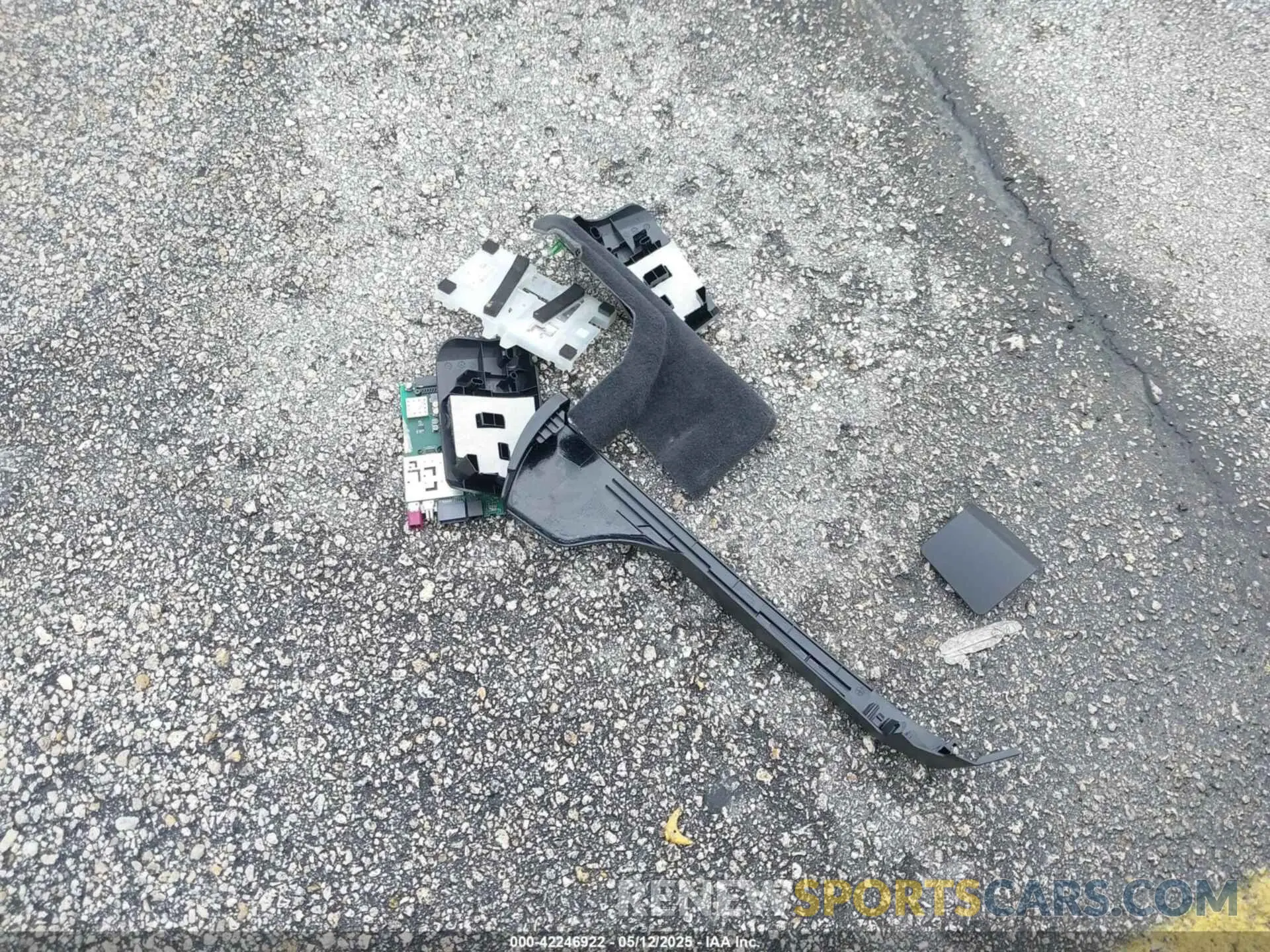 12 fotografías del automóvil dañado 5UX23EM08R9V06884 BMW X7 2024