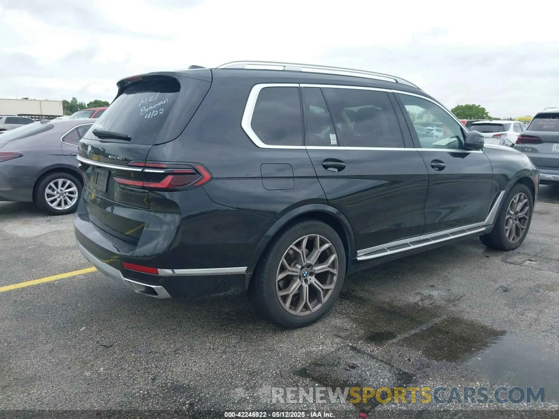4 fotografías del automóvil dañado 5UX23EM08R9V06884 BMW X7 2024