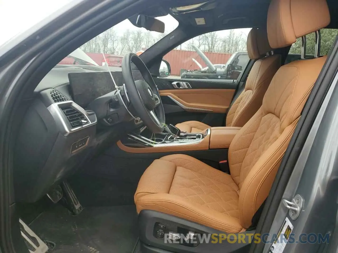 7 fotografías del automóvil dañado 5UX23EM08R9V63747 BMW X7 2024