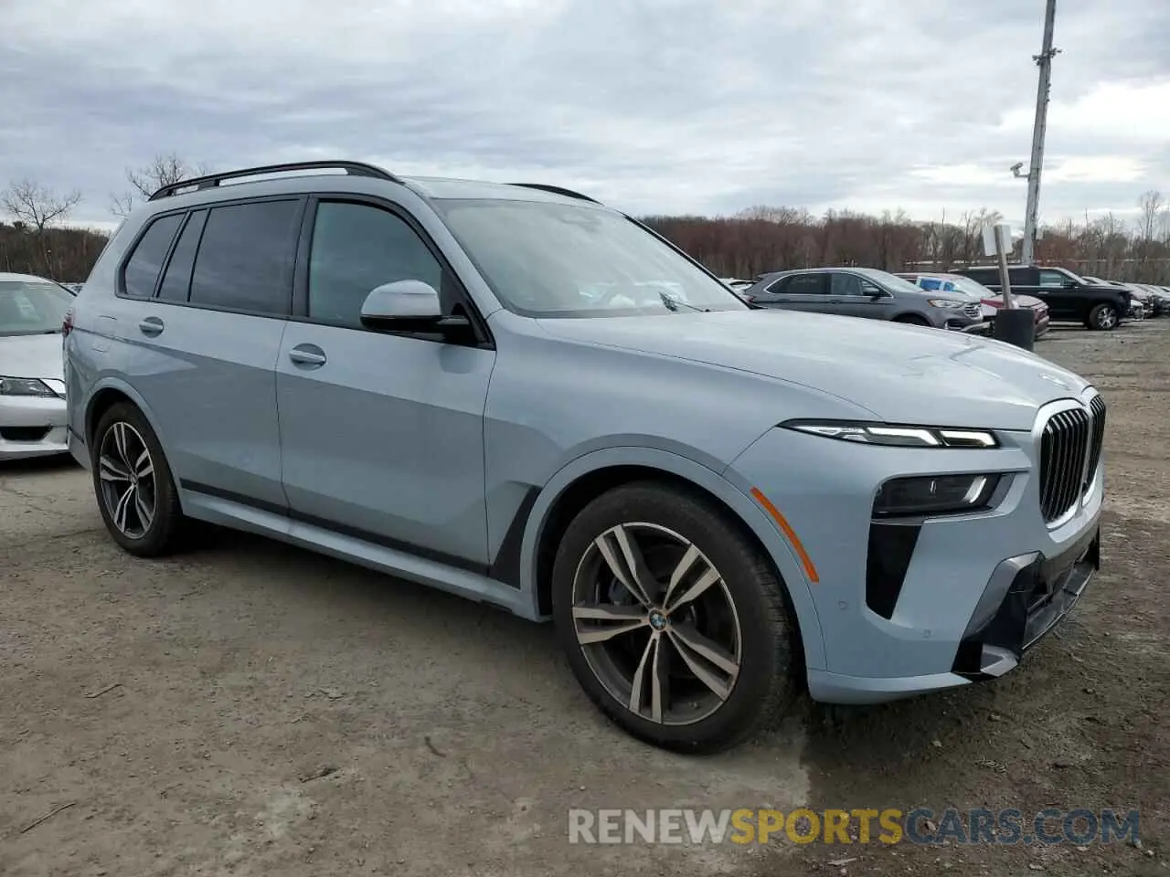 4 fotografías del automóvil dañado 5UX23EM09R9T84830 BMW X7 2024