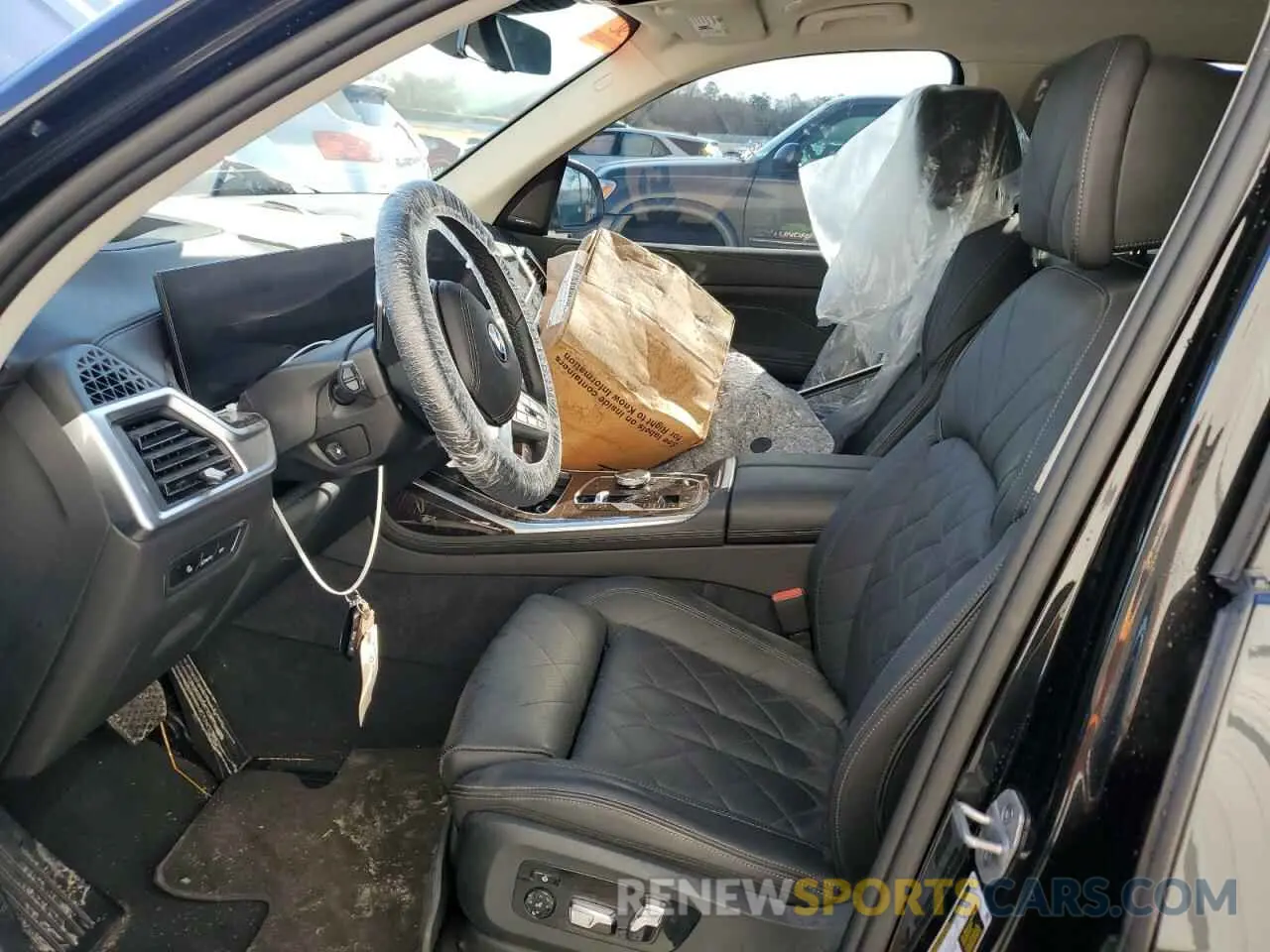 7 fotografías del automóvil dañado 5UX23EM09R9U39244 BMW X7 2024