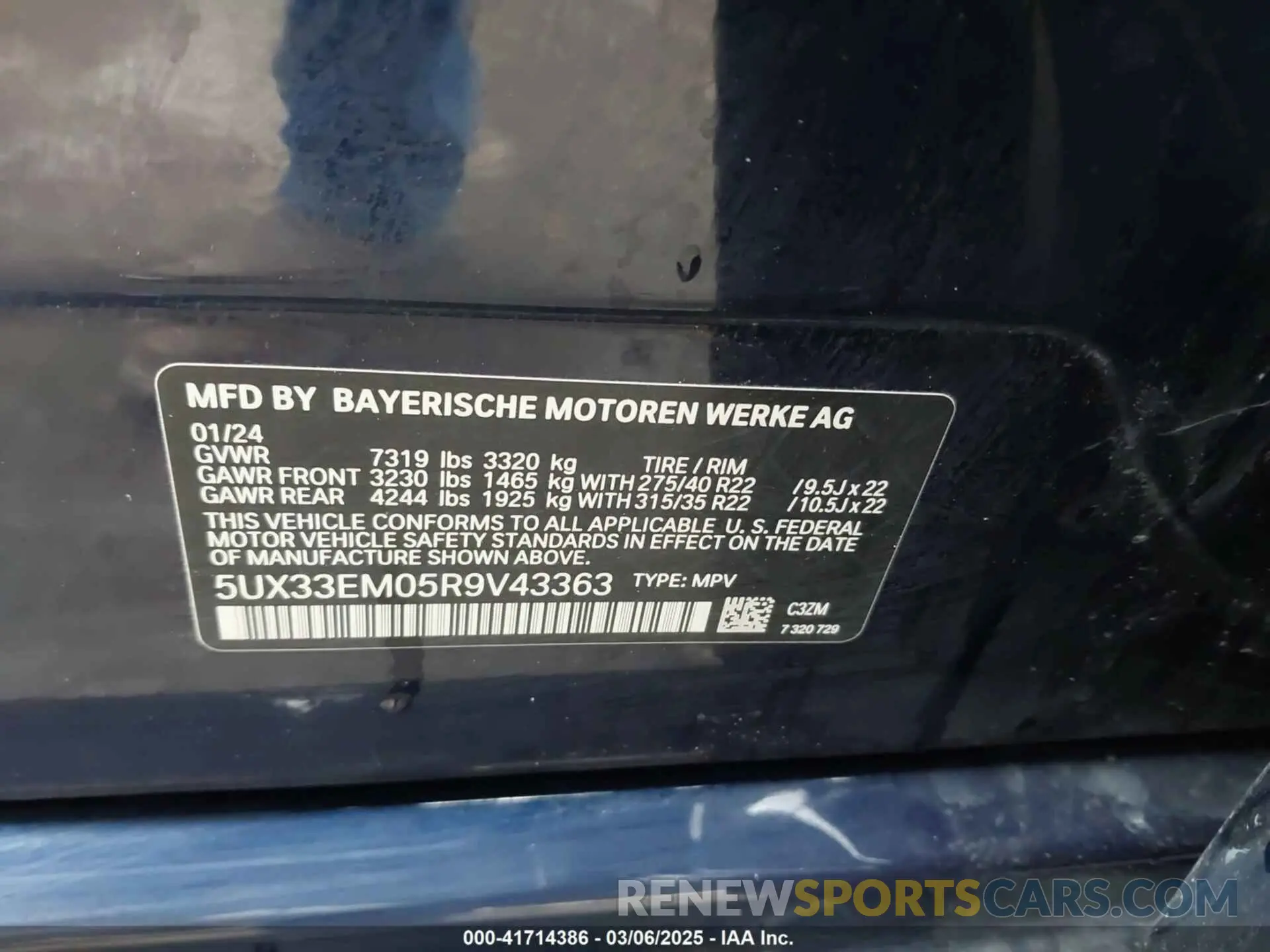 9 fotografías del automóvil dañado 5UX33EM05R9V43363 BMW X7 2024
