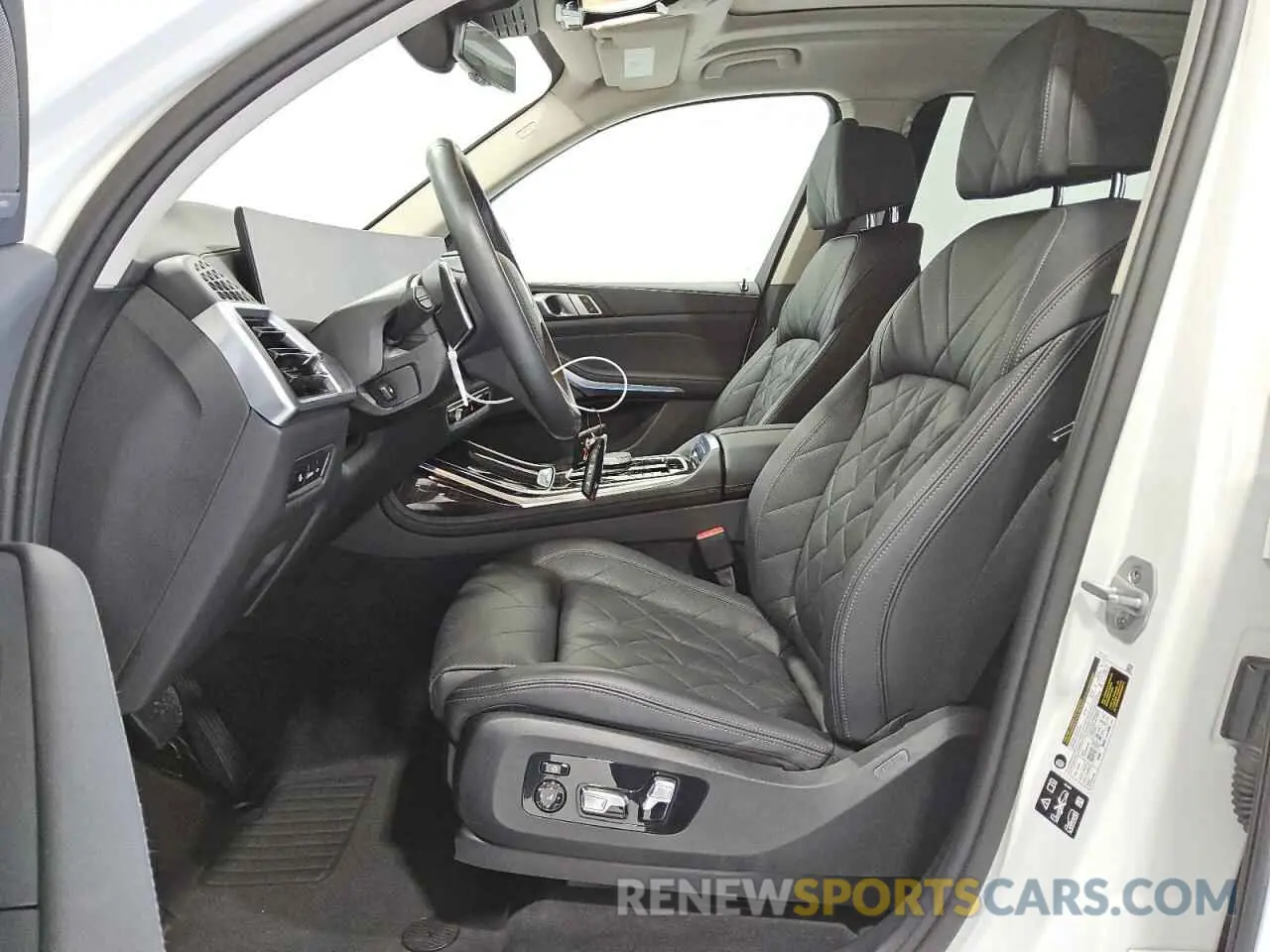 7 fotografías del automóvil dañado 5UX23EM00S9W33358 BMW X7 2025