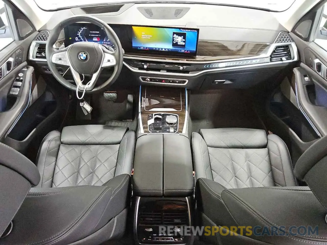 8 fotografías del automóvil dañado 5UX23EM00S9W33358 BMW X7 2025