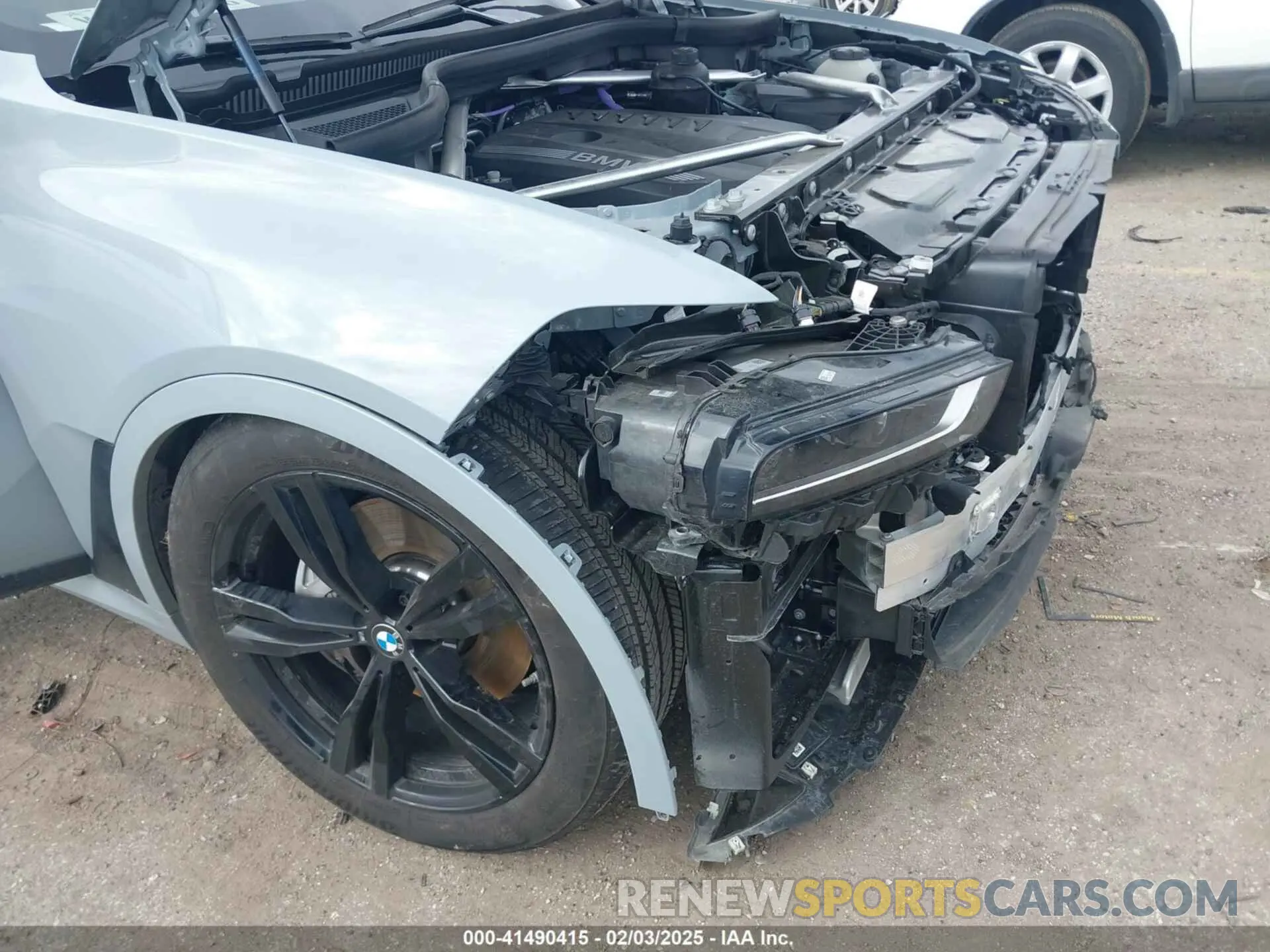 6 fotografías del automóvil dañado 5UX23EM01S9W23566 BMW X7 2025