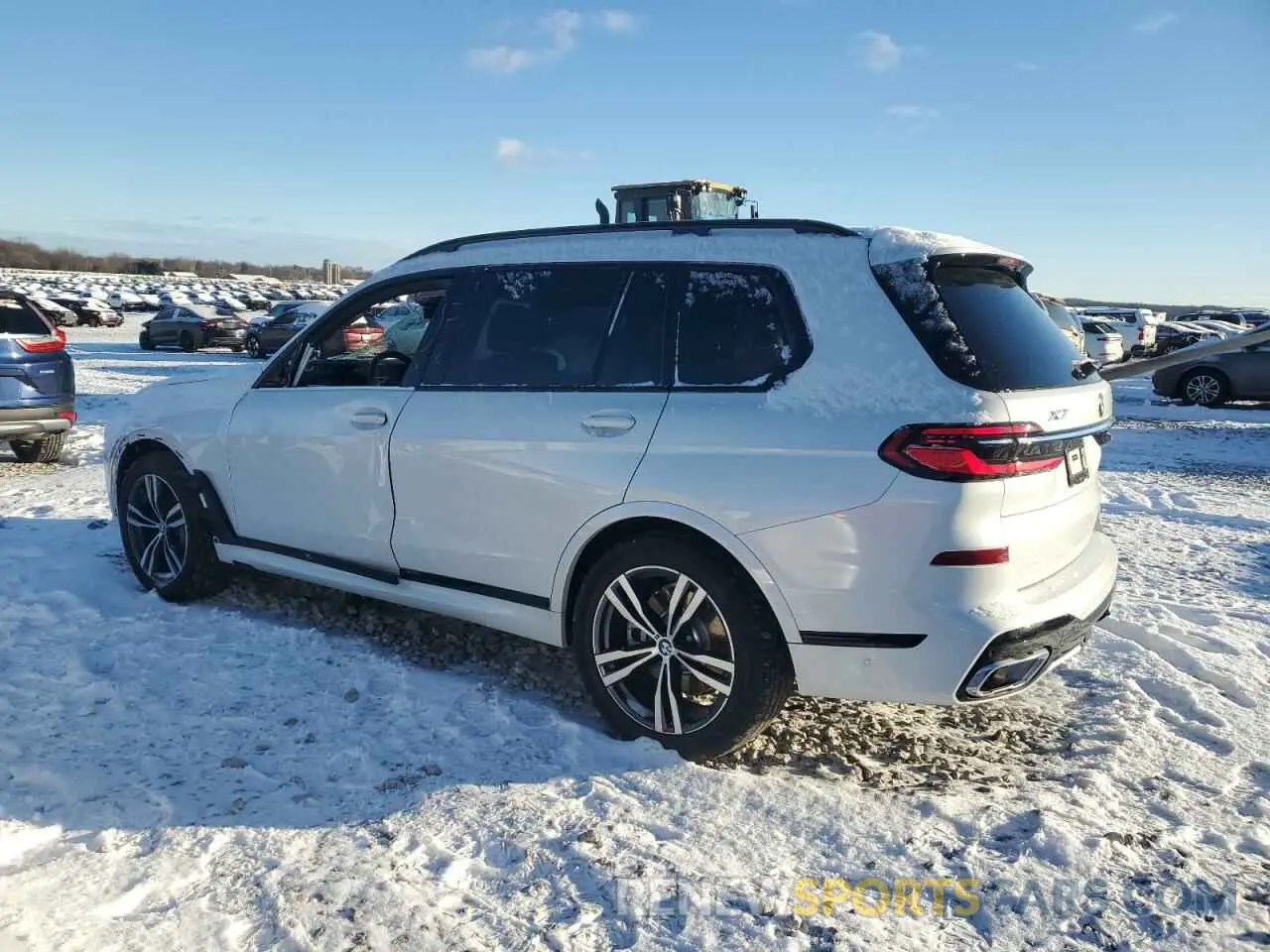 2 fotografías del automóvil dañado 5UX23EM02S9Y40785 BMW X7 2025