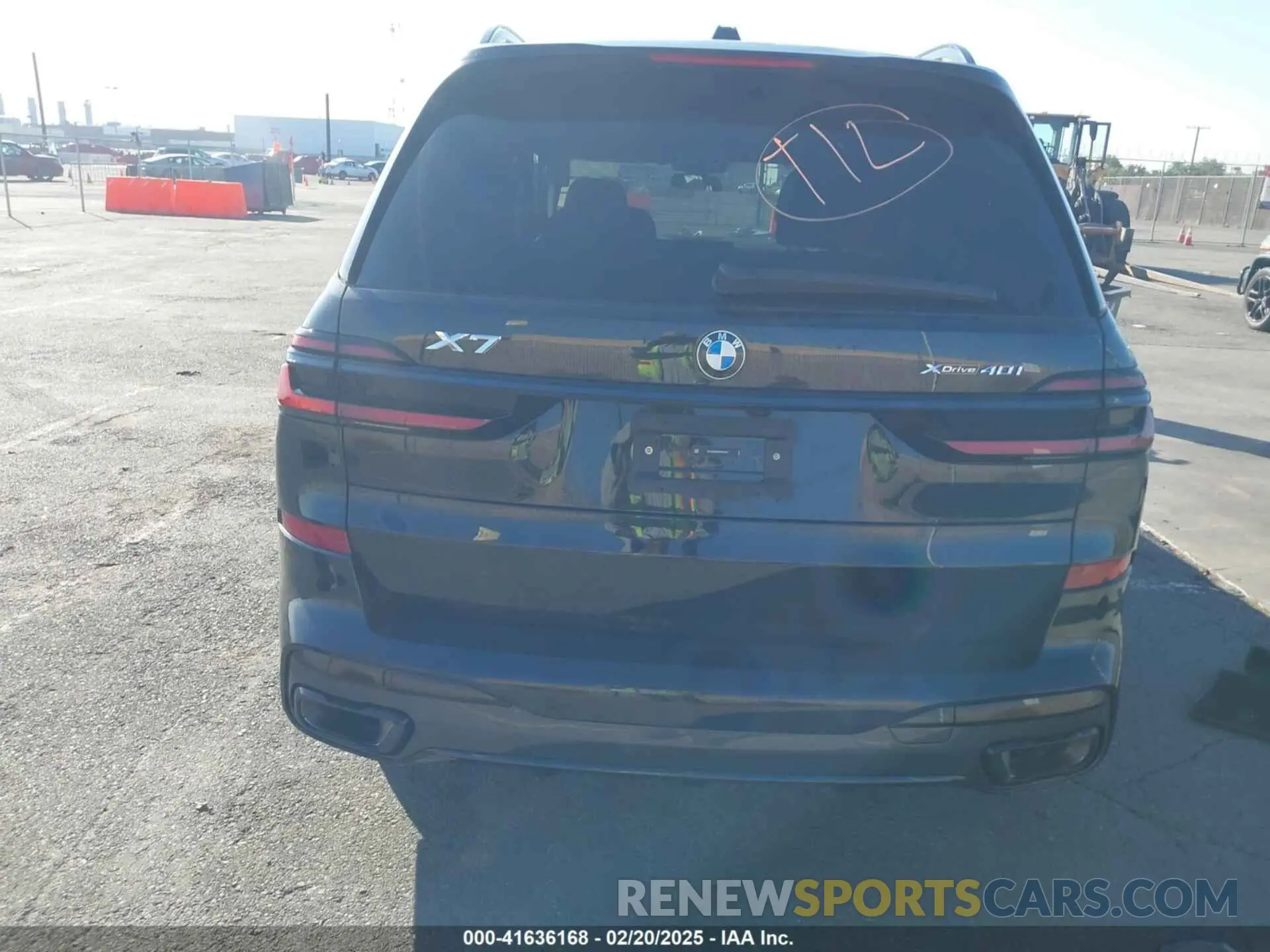 16 fotografías del automóvil dañado 5UX23EM03S9Y00103 BMW X7 2025