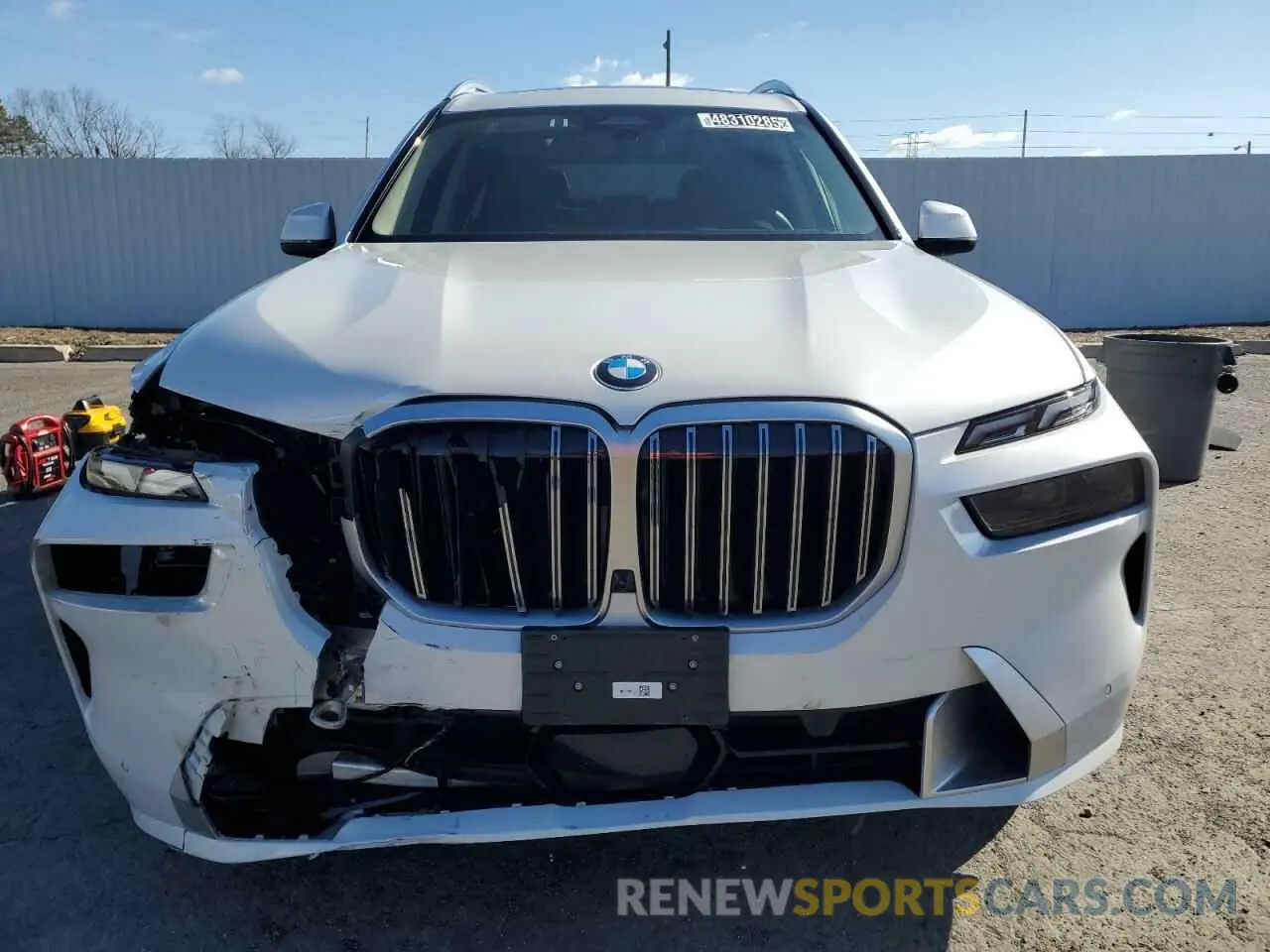5 fotografías del automóvil dañado 5UX23EM04S9W36022 BMW X7 2025