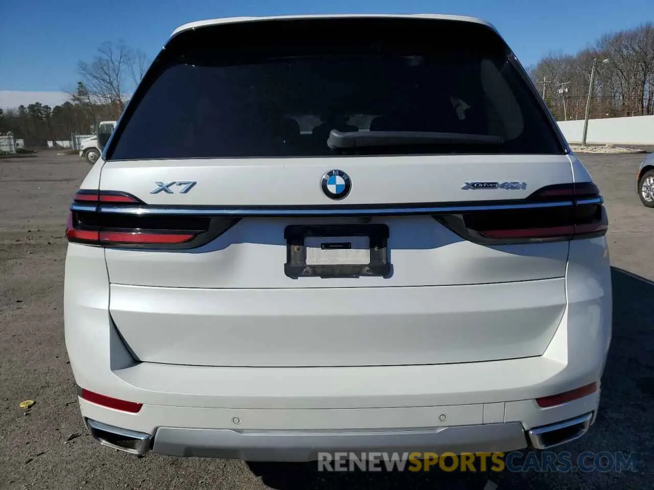 6 fotografías del automóvil dañado 5UX23EM04S9W36022 BMW X7 2025