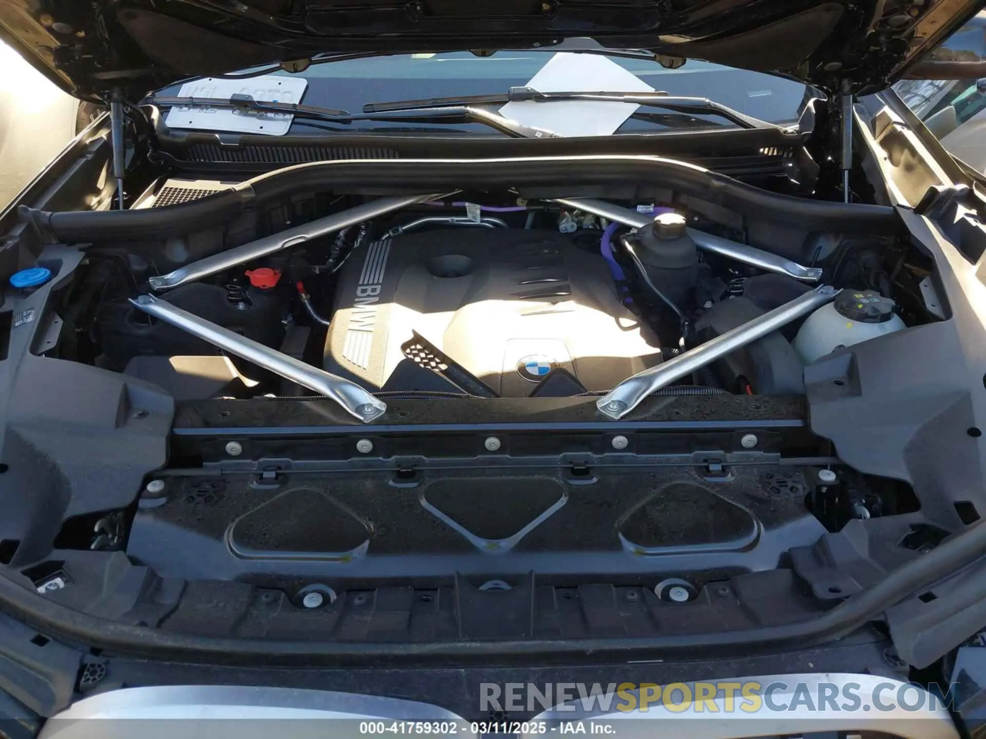 10 fotografías del automóvil dañado 5UX23EM04S9Y17864 BMW X7 2025