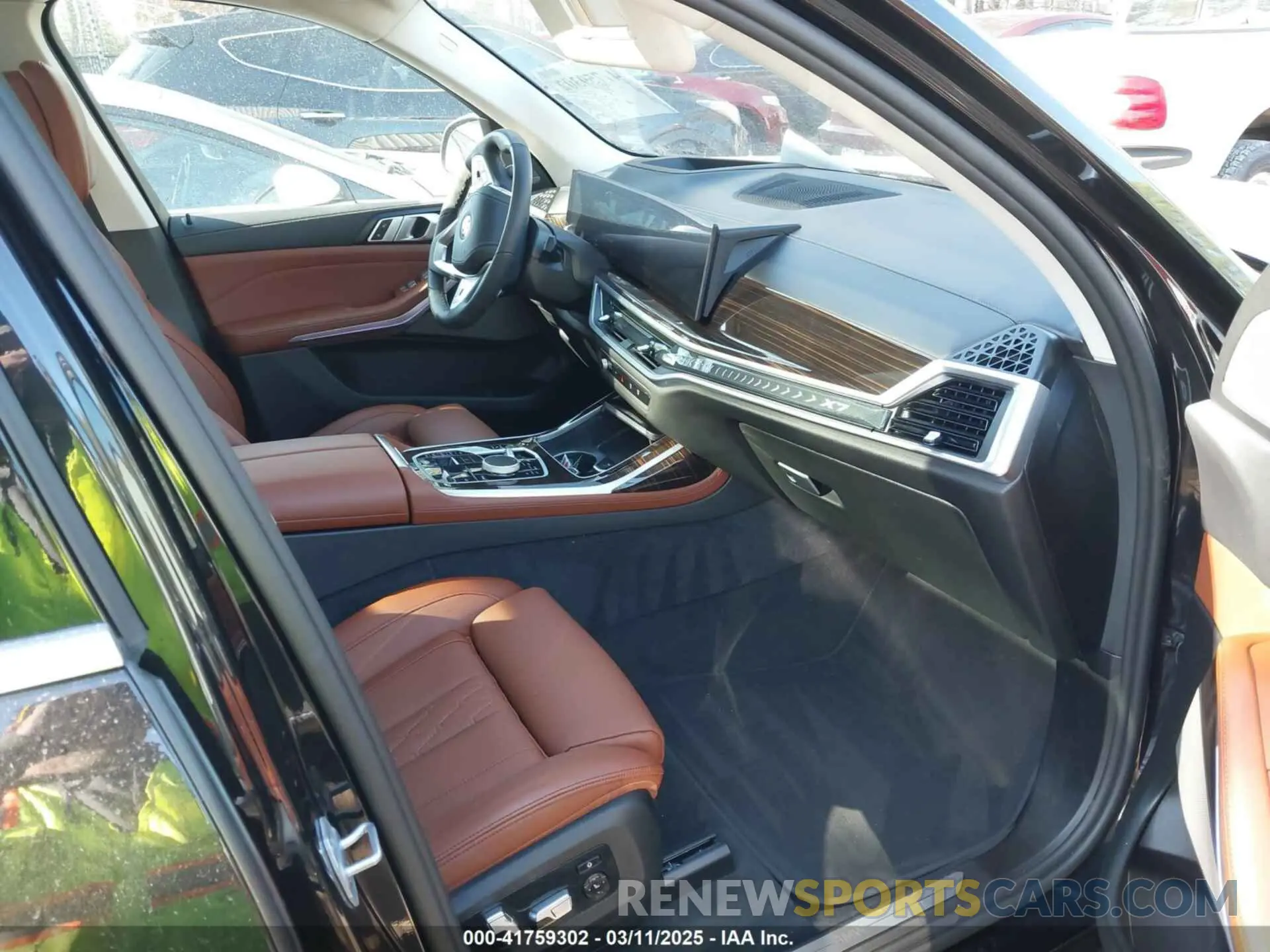 5 fotografías del automóvil dañado 5UX23EM04S9Y17864 BMW X7 2025