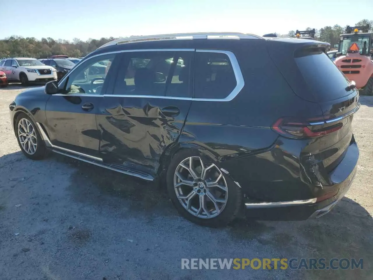 2 fotografías del automóvil dañado 5UX23EM06S9X94538 BMW X7 2025