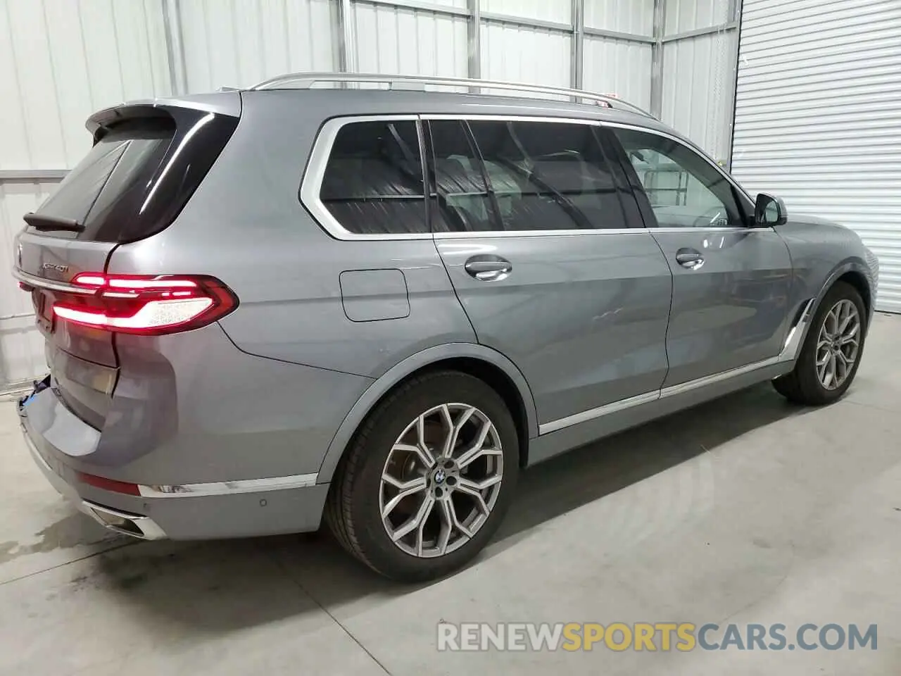 3 fotografías del automóvil dañado 5UX23EM07S9X65548 BMW X7 2025