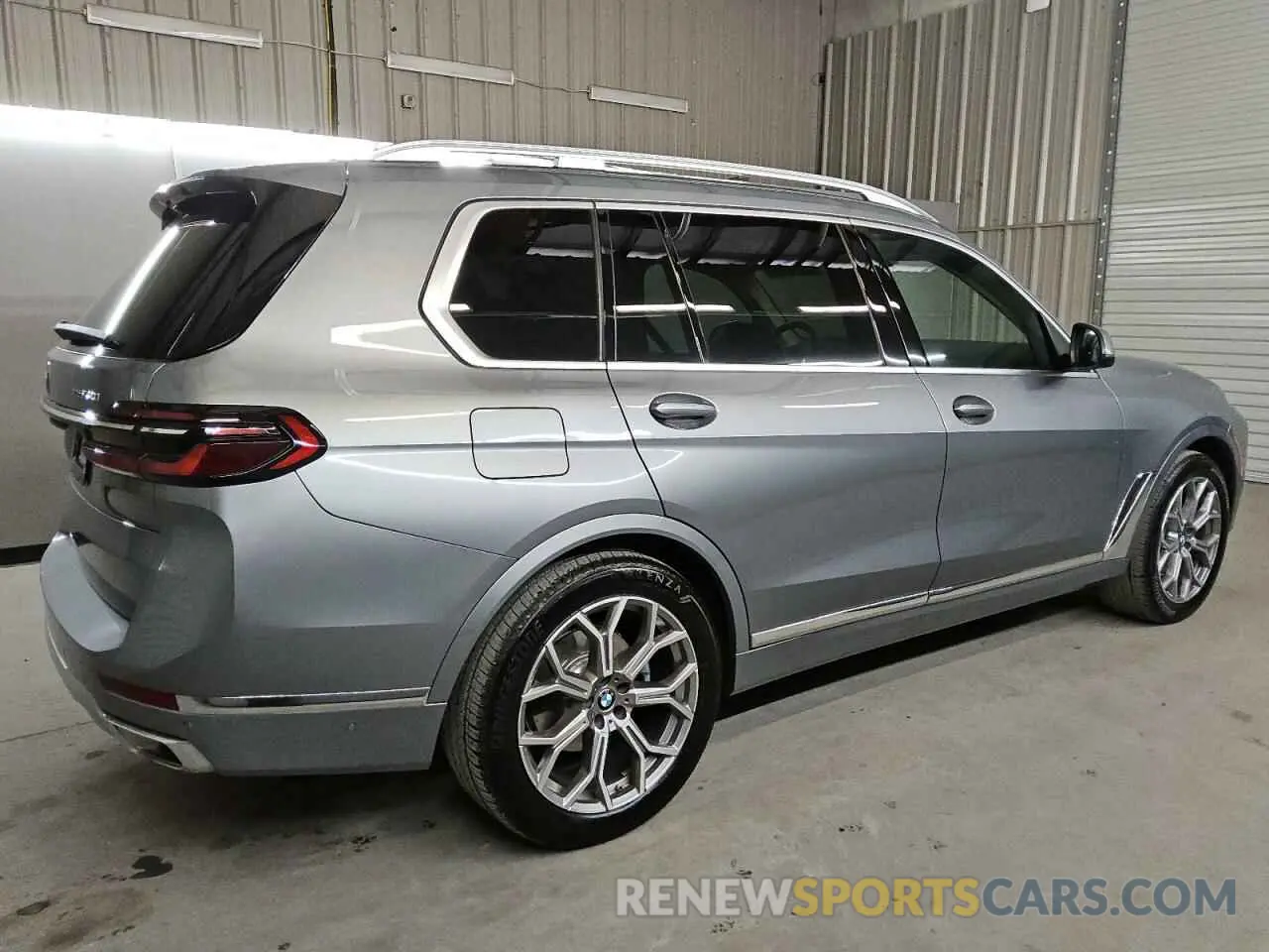 3 fotografías del automóvil dañado 5UX23EM07S9X65923 BMW X7 2025