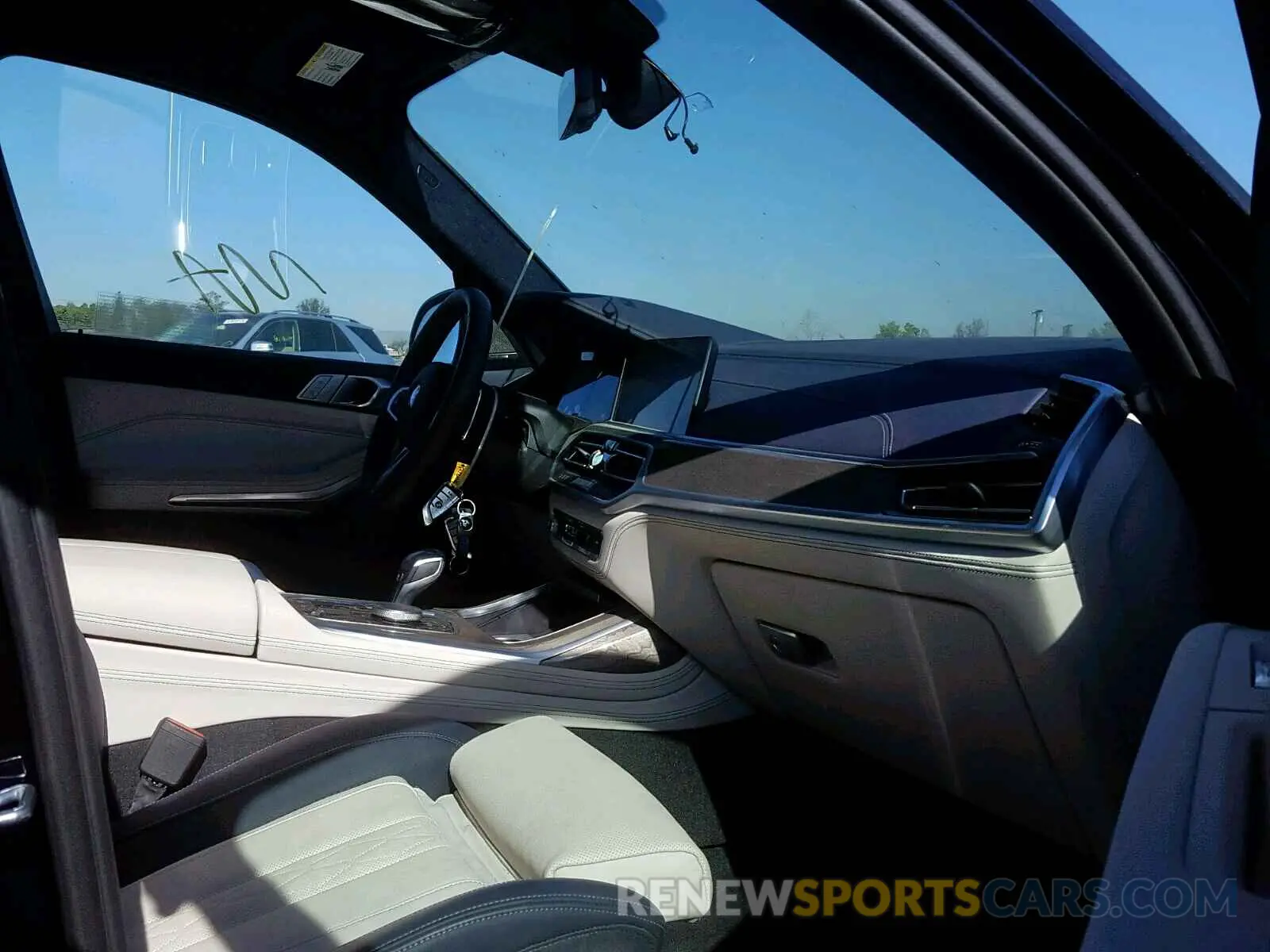 5 fotografías del automóvil dañado 5UXCW2C5XKL087534 BMW X7 XDRIVE4 2019