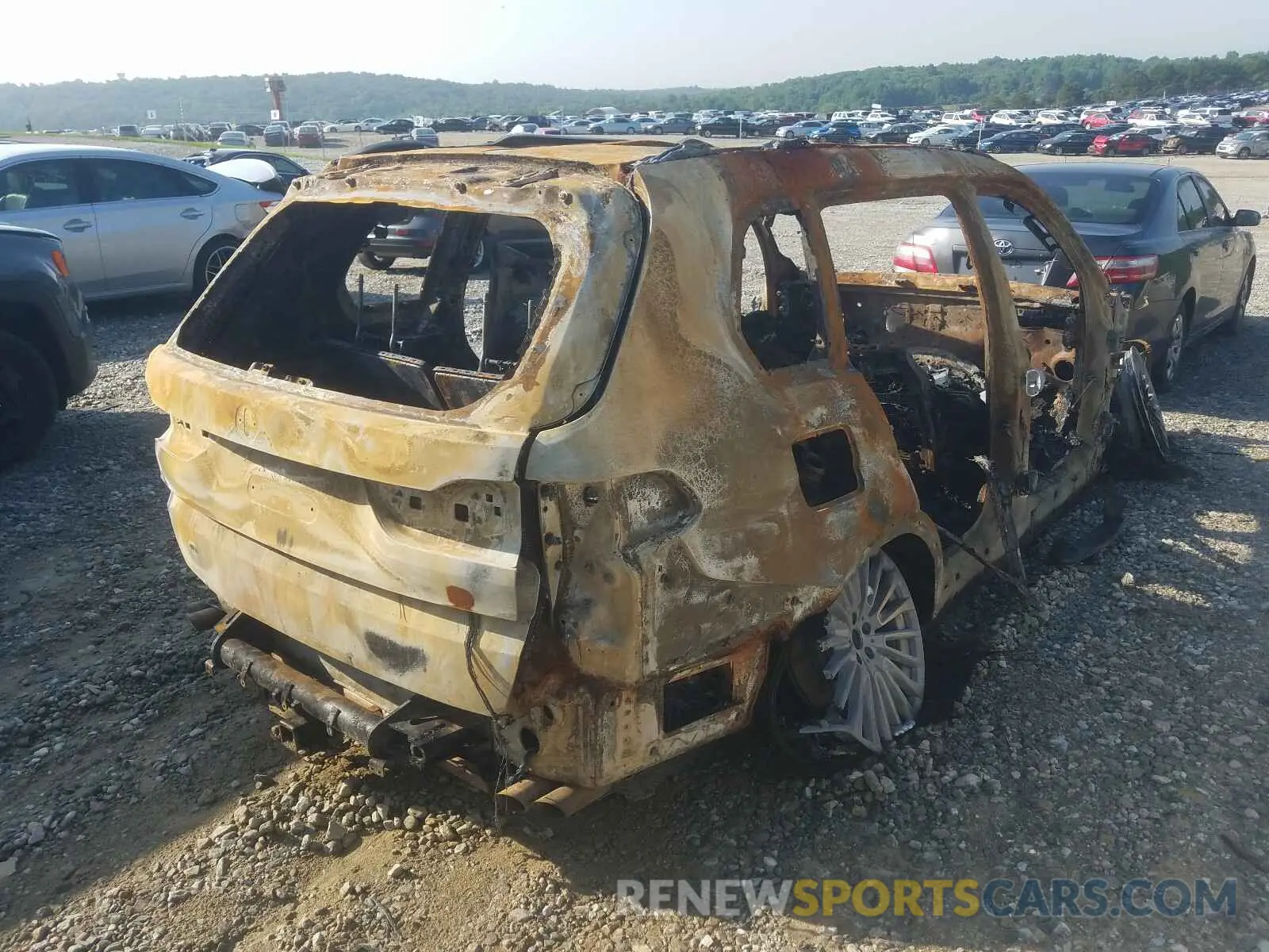 4 fotografías del automóvil dañado 5UXCX4C59KLS39246 BMW X7 XDRIVE5 2019