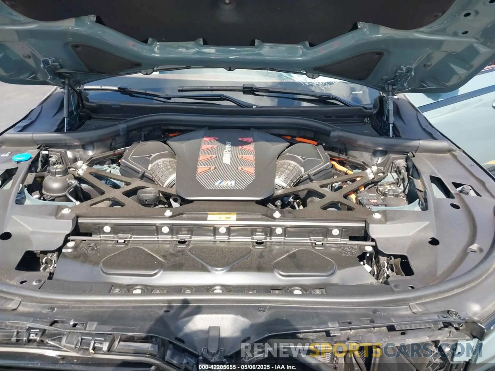 10 fotografías del automóvil dañado 5YM23CS00P9R58616 BMW XM 2023