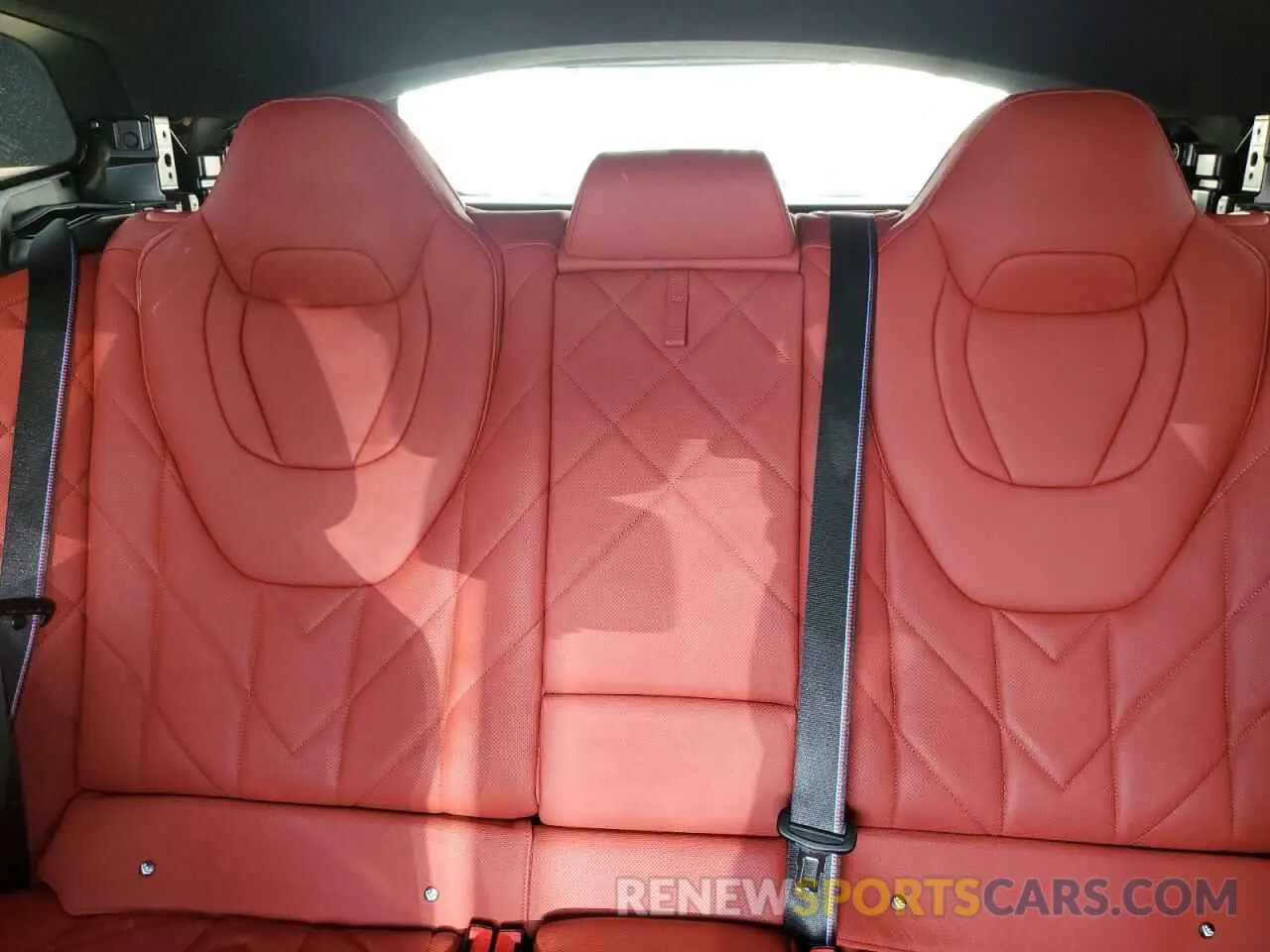10 fotografías del automóvil dañado 5YM23CS06P9S62603 BMW XM 2023